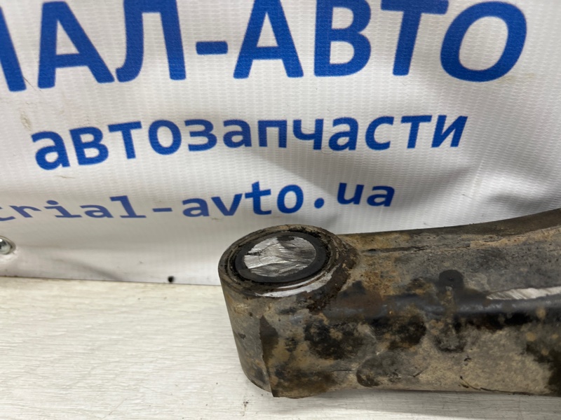Рычаг задней подвески нижний поперечный (под пружину) Pajero Wagon 1999-2006 3 3.2 Дизель 4M41