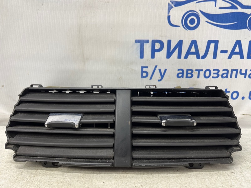 Запчасть дефлектор обдува Ford Explorer 2011-2019 5 3.5 бензин ENKX0 BB5319C681A Б/У Дефлектор обдува Ford Explorer 2011-2019 5 3.5 бензин ENKX0 BB5319C681A Б/У