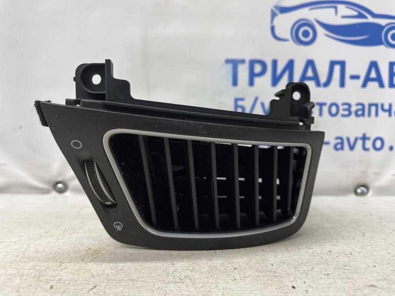 Запчасть дефлектор обдува Kia Sorento 2009-2021 XM 2.4 бензин G4KJ 2U97420105 Б/У Дефлектор обдува Kia Sorento 2009-2021 XM 2.4 бензин G4KJ 2U97420105 Б/У