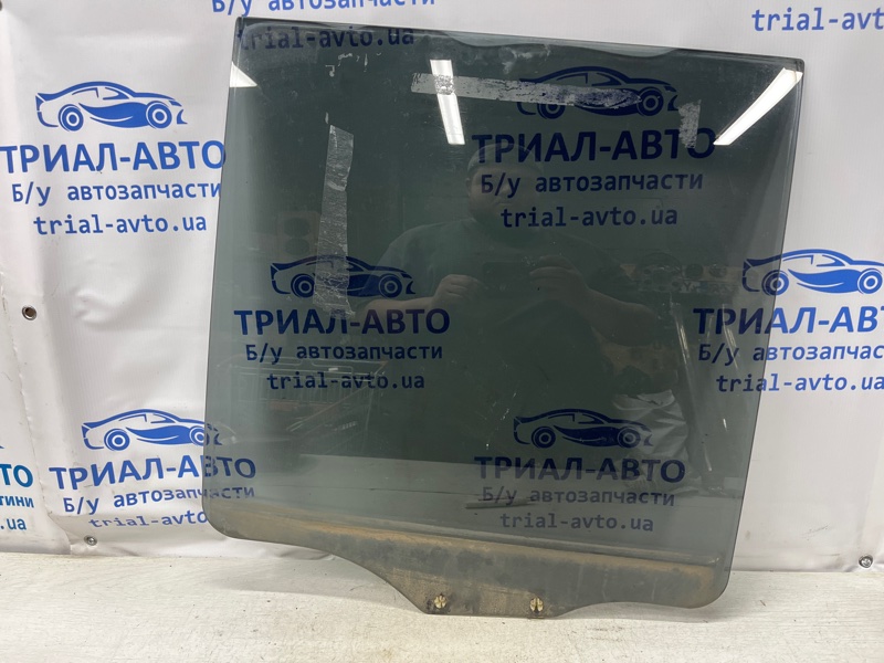 Запчасть стекло двери заднее левое Mitsubishi Pajero Wagon 1999-2006 3 3.2 Дизель 4M41 MR436983 Б/У Стекло двери заднее левое Mitsubishi Pajero Wagon 1999-2006 3 3.2 Дизель 4M41 MR436983 Б/У
