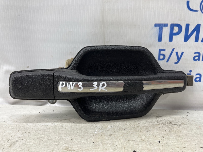 Запчасть ручка двери внешняя задняя правая Mitsubishi Pajero Wagon 1999-2006 3 3.2 Дизель 4M41 MR653481 Б/У Ручка двери внешняя задняя правая Mitsubishi Pajero Wagon 1999-2006 3 3.2 Дизель 4M41 MR653481 Б/У