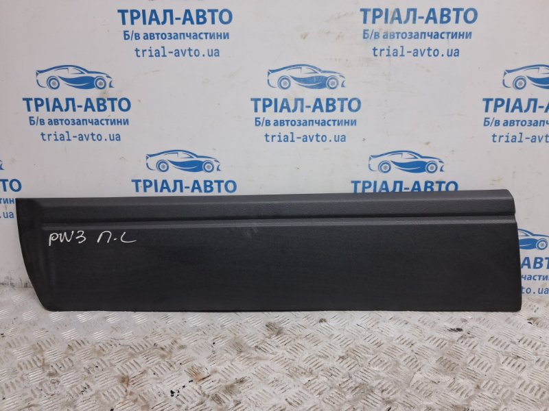 Накладка двери передняя левая Mitsubishi Pajero Wagon 1999-2006 3 3.2 Дизель 4M41 MN117287 Б/У