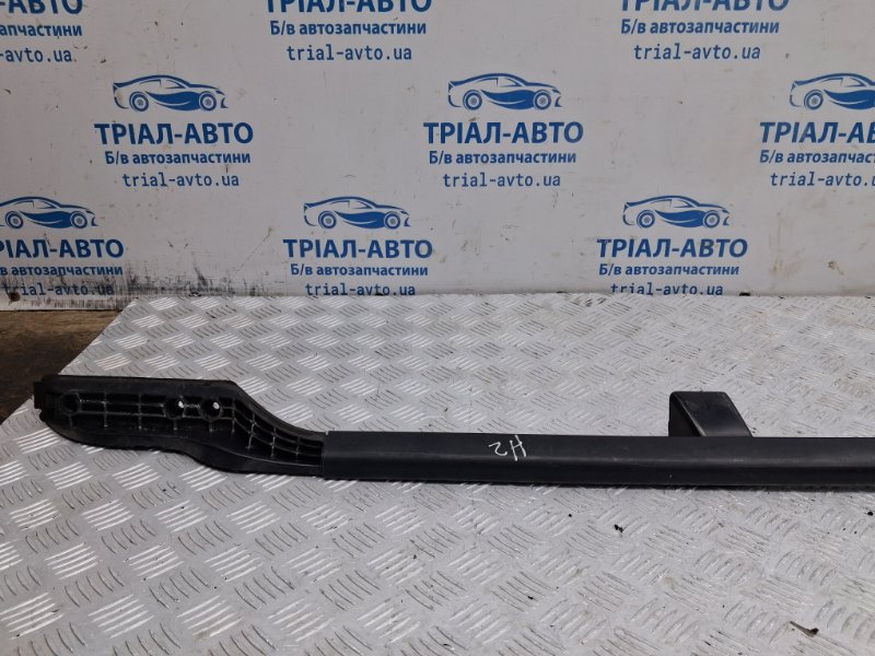Рейлинг на крышу левый Mitsubishi Outlander XL 2.2 diesel 4HK Рейлинг на крышу левый Mitsubishi Outlander XL 2.2 diesel 4HK