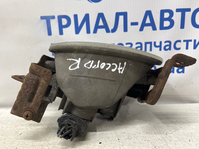 Фара противотуманная правая Accord 2002-2008 CL K24A3 2.4
