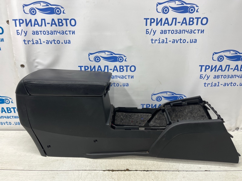 Подлокотник Accord 2002-2008 CL K24A3 2.4