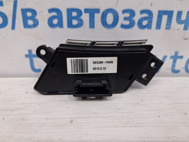 Кнопки руля Santa fe 2012-2019 DM 2.4 бензин G4KJ