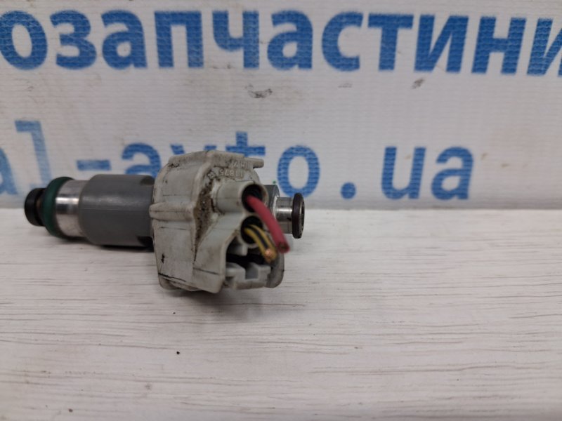 Форсунка топливная MDX 2006-2013 YD2 3.7 бензин J37A1 Форсунка топливная MDX 2006-2013 YD2 3.7 бензин J37A1