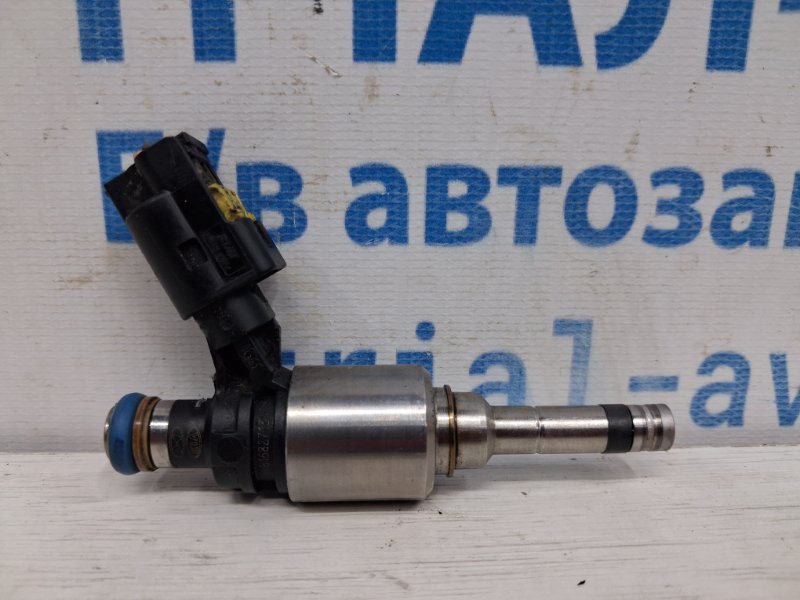 Запчасть форсунка топливная Kia Sorento 2009-2021 XM 2.4 бензин G4KJ 353102G710 Б/У Форсунка топливная Kia Sorento 2009-2021 XM 2.4 бензин G4KJ 353102G710 Б/У
