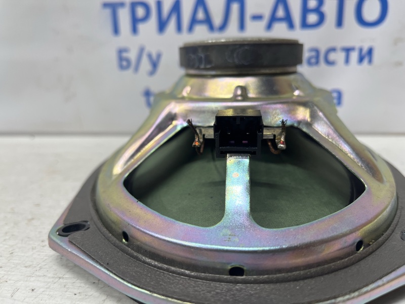 Динамик двери Jeep Cherokee KL 2.4 бензин ED6 Динамик двери Jeep Cherokee KL 2.4 бензин ED6