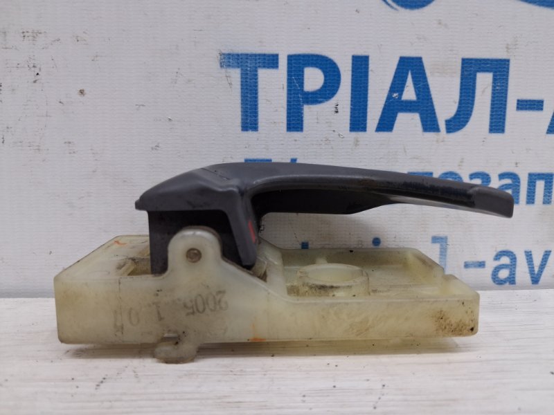 Ручка двери внутренняя правая Tucson 2004-2009 JM 2.0 бензин G4GC