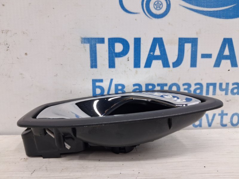 Ручка двери внутренняя правая Megane 2008-2016 3 1.5 Diesel K9K