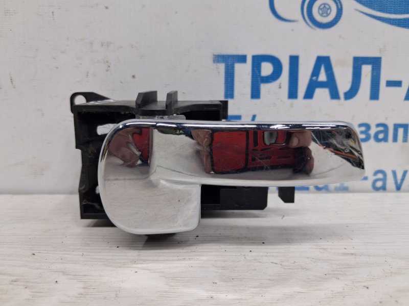 Запчасть ручка двери внутренняя правая Nissan Pathfinder 2004-2014 R51 2.5 Diesel YD25DDTI 80670EB32B Б/У Ручка двери внутренняя правая Nissan Pathfinder 2004-2014 R51 2.5 Diesel YD25DDTI 80670EB32B Б/У
