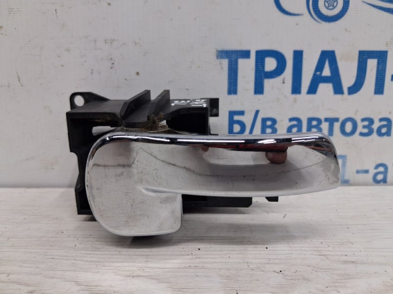 Запчасть ручка двери внутренняя правая Nissan Pathfinder 2004-2014 R51 2.5 Diesel YD25DDTI 80670EB32B Б/У Ручка двери внутренняя правая Nissan Pathfinder 2004-2014 R51 2.5 Diesel YD25DDTI 80670EB32B Б/У