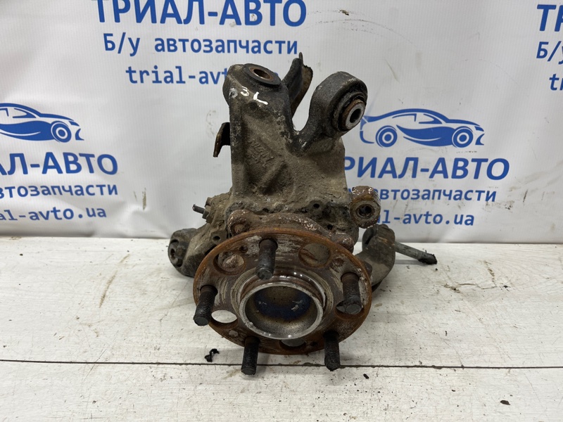 Запчасть цапфа задняя левая со ступицей Honda Accord 2002-2008 CL K24A3 2.4 52215SEAE04 Б/У Цапфа задняя левая со ступицей Honda Accord 2002-2008 CL K24A3 2.4 52215SEAE04 Б/У