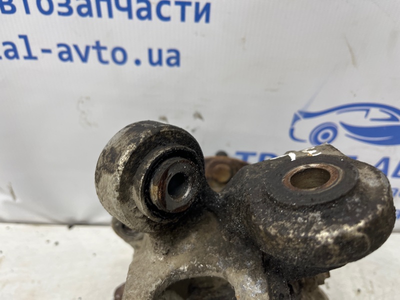 Цапфа задняя левая со ступицей Accord 2002-2008 CL K24A3 2.4 Цапфа задняя левая со ступицей Accord 2002-2008 CL K24A3 2.4