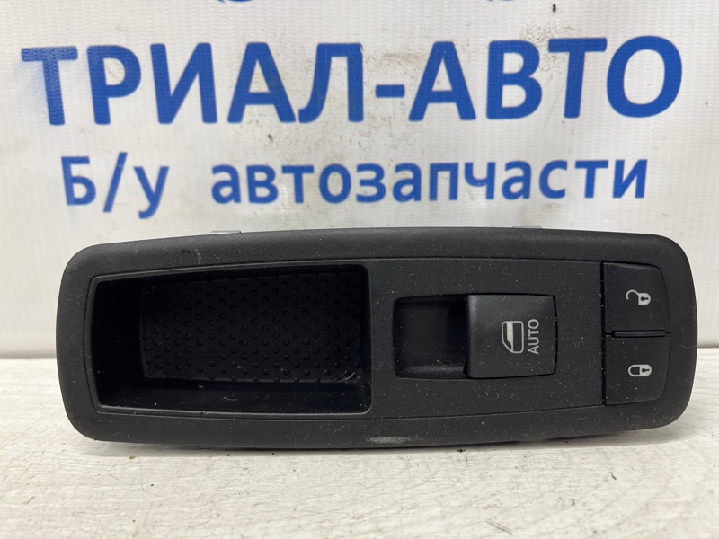 Запчасть кнопка стеклоподъемника Jeep Cherokee 2013-2019 KL 3.2 бензин EHK 68268251AC Б/У Кнопка стеклоподъемника Jeep Cherokee 2013-2019 KL 3.2 бензин EHK 68268251AC Б/У