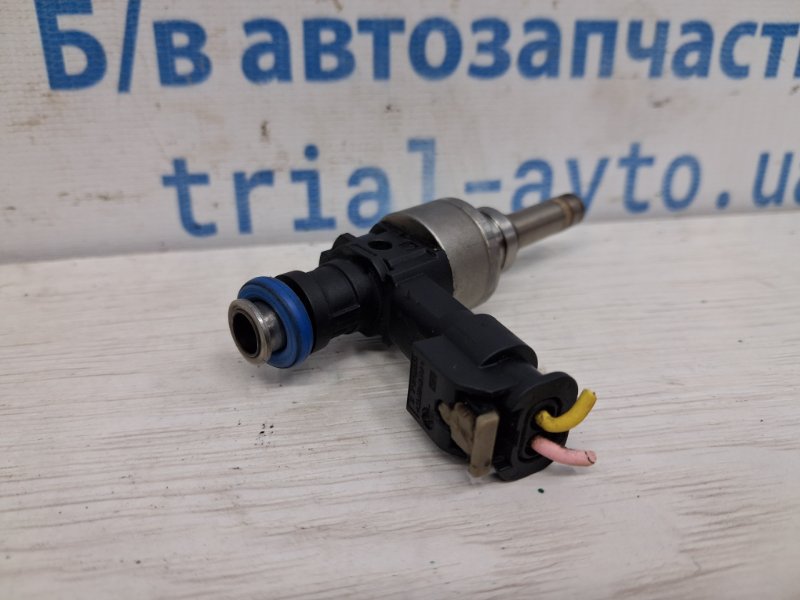Форсунка топливная Santa fe 2012-2019 DM 2.4 бензин G4KJ Форсунка топливная Santa fe 2012-2019 DM 2.4 бензин G4KJ