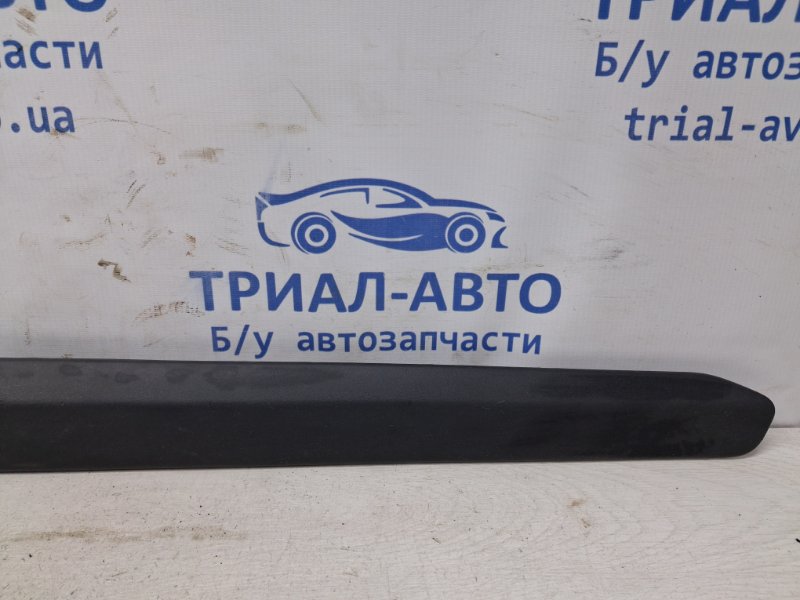 Накладка двери передняя правая Fiat Doblo 2 1.6 дизель multijet Накладка двери передняя правая Fiat Doblo 2 1.6 дизель multijet