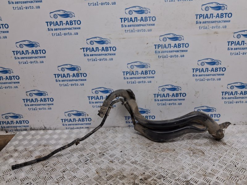 Запчасть горловина заливная Fiat Doblo 2010-2025 2 1.6 дизель multijet 51841370 Б/У Горловина заливная Fiat Doblo 2010-2025 2 1.6 дизель multijet 51841370 Б/У