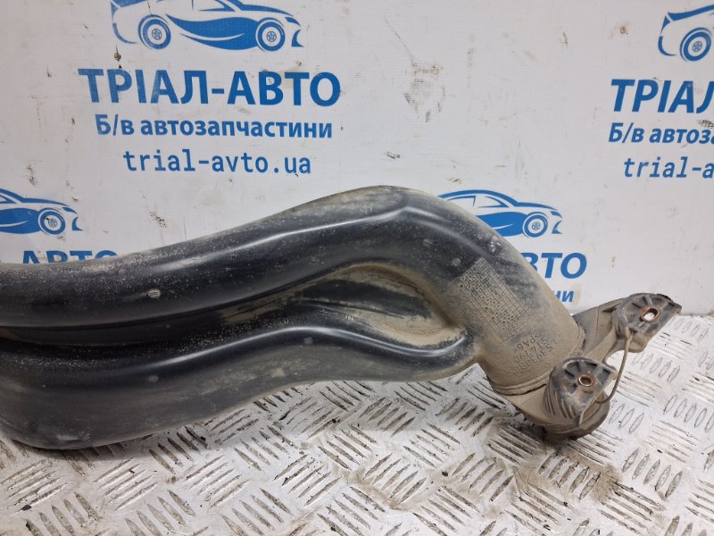 Горловина заливная Doblo 2010-2025 2 1.6 дизель multijet Горловина заливная Doblo 2010-2025 2 1.6 дизель multijet