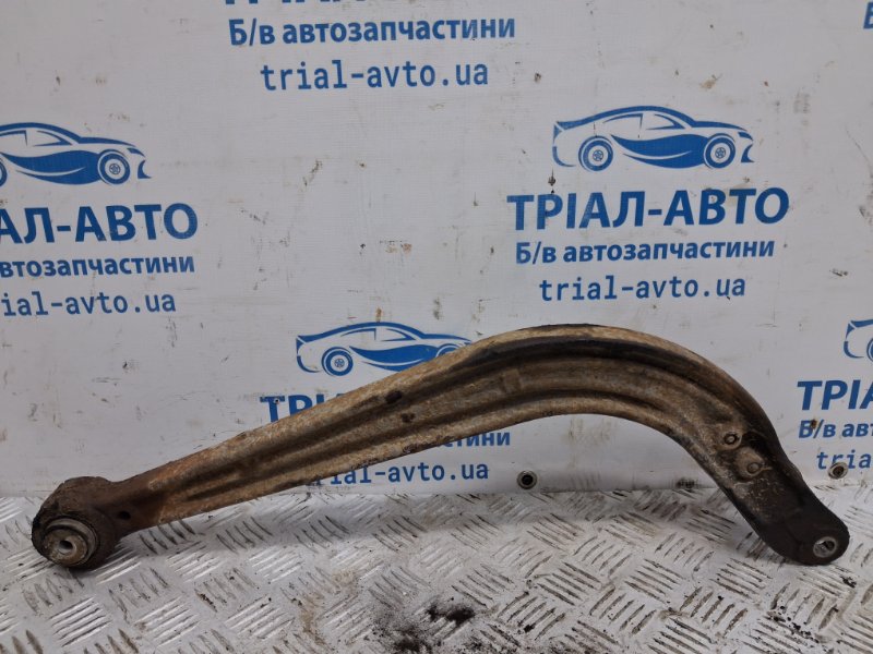 Рычаг задний поперечный Fiat Doblo 2010-2025 2 1.6 дизель multijet 51821357 Б/У
