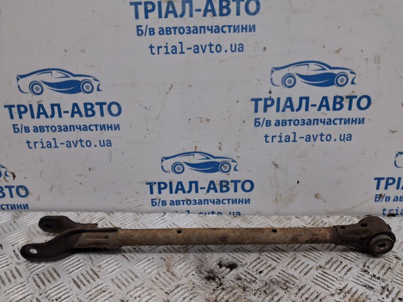 Запчасть рычаг задний прямой Fiat Doblo 2010-2025 2 1.6 дизель multijet 51878935 Б/У Рычаг задний прямой Fiat Doblo 2010-2025 2 1.6 дизель multijet 51878935 Б/У