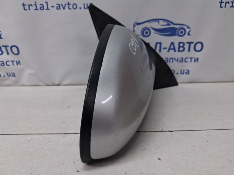 Зеркало правое Kia Ceed ED 1.6 diesel D4FB Зеркало правое Kia Ceed ED 1.6 diesel D4FB
