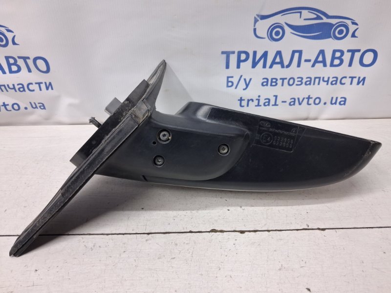 Зеркало правое Ceed 2007-2012 ED 1.6 diesel D4FB Зеркало правое Ceed 2007-2012 ED 1.6 diesel D4FB