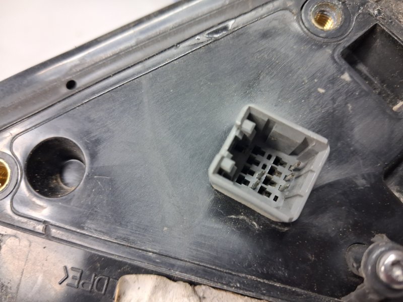 Зеркало правое Ceed 2007-2012 ED 1.6 diesel D4FB Зеркало правое Ceed 2007-2012 ED 1.6 diesel D4FB