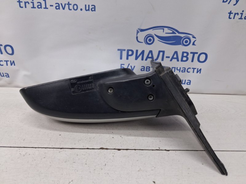 Зеркало левое Ceed 2007-2012 ED 1.6 diesel D4FB Зеркало левое Ceed 2007-2012 ED 1.6 diesel D4FB