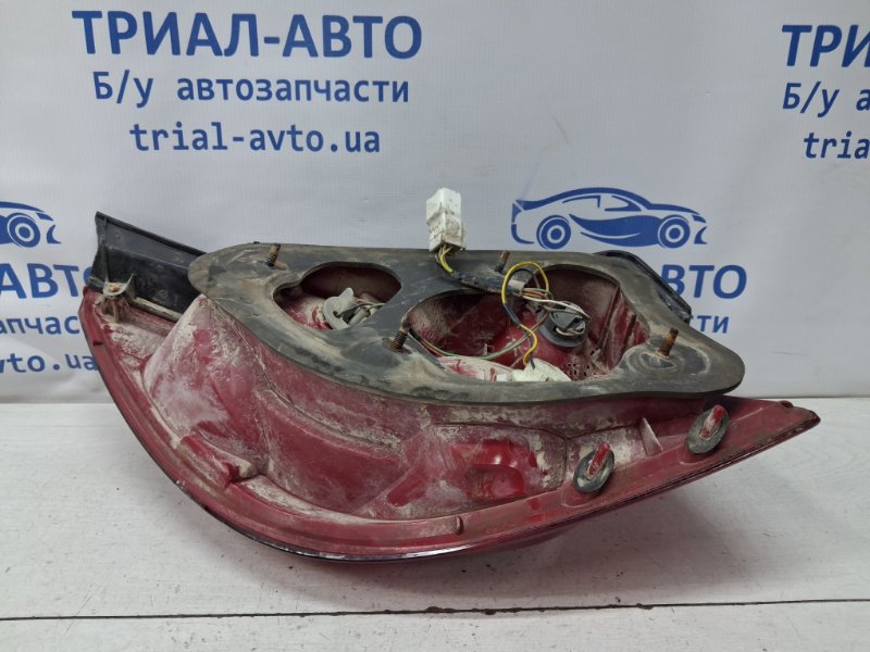 Фонарь задний внешний левый Ceed 2007-2012 ED 1.6 diesel D4FB Фонарь задний внешний левый Ceed 2007-2012 ED 1.6 diesel D4FB