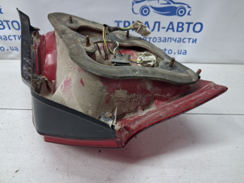Фонарь задний внешний правый Ceed 2007-2012 ED 1.6 diesel D4FB Фонарь задний внешний правый Ceed 2007-2012 ED 1.6 diesel D4FB