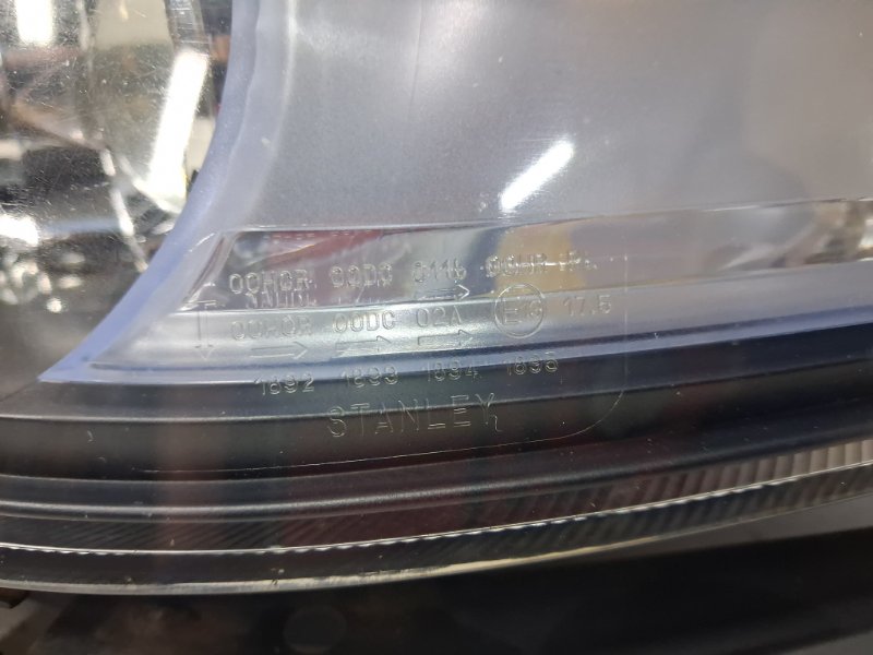 Фара левая Ксенон Accord 2002-2008 CL K24A3 2.4
