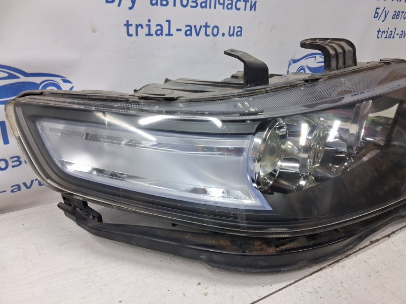 Фара правая Ксенон Honda Accord CL K24A3 2.4 Фара правая Ксенон Honda Accord CL K24A3 2.4