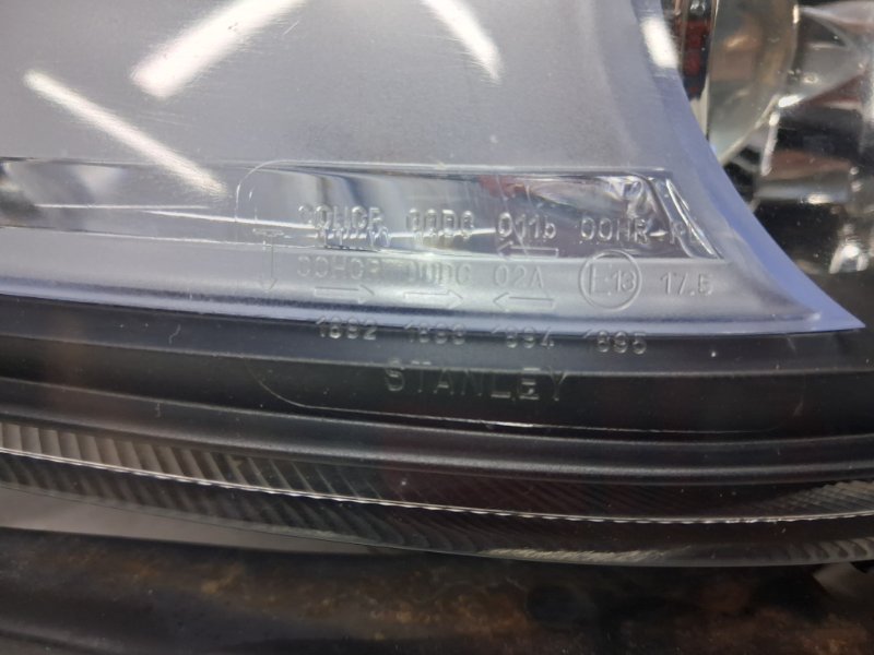 Фара правая Ксенон Accord 2002-2008 CL K24A3 2.4 Фара правая Ксенон Accord 2002-2008 CL K24A3 2.4