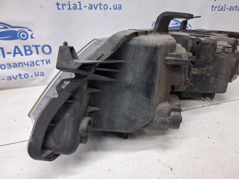 Фара правая Ксенон Accord 2002-2008 CL K24A3 2.4 Фара правая Ксенон Accord 2002-2008 CL K24A3 2.4