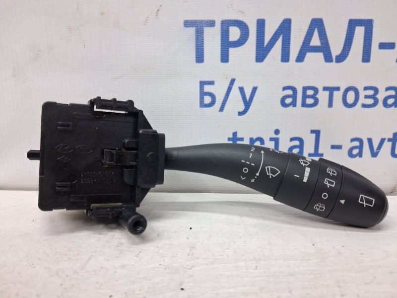 Переключатель подрулевой правый(дворники) Hyundai I30 2007-2012 FD 1.6 diesel D4FB Б/У