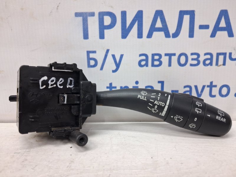 Переключатель подрулевой правый(дворники) Kia Ceed 2007-2012 ED 1.6 diesel D4FB Б/У