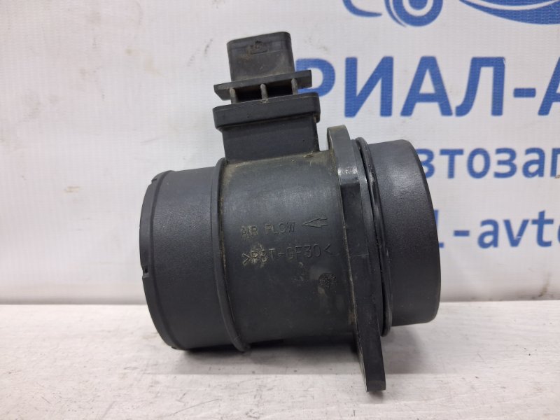 Запчасть датчик расхода воздуха Hyundai I30 2007-2012 FD 1.6 diesel D4FB Б/У Датчик расхода воздуха Hyundai I30 2007-2012 FD 1.6 diesel D4FB Б/У