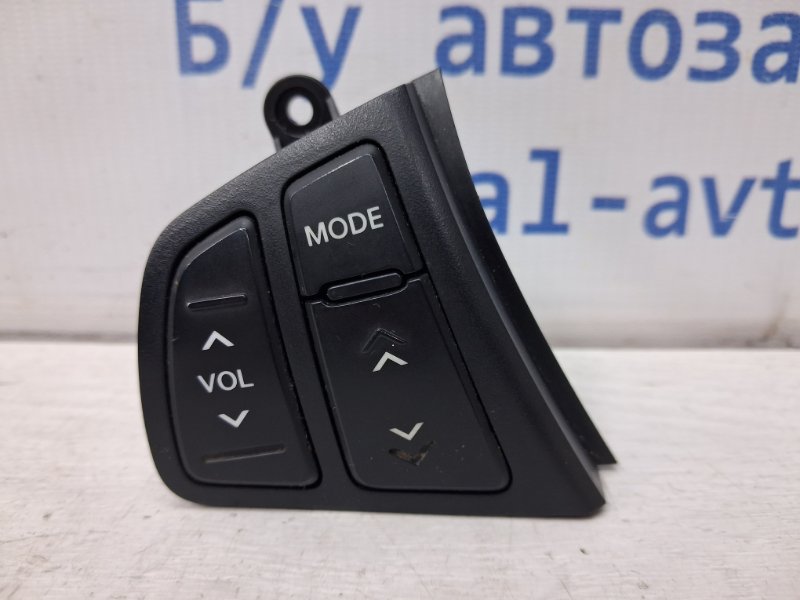 Кнопки руля Hyundai I30 2007-2012 FD 1.6 diesel D4FB Б/У