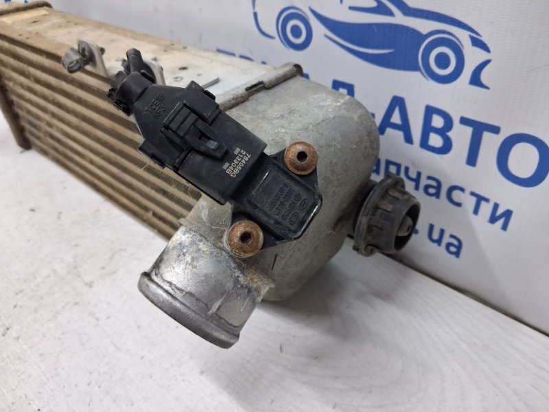 Радиатор интеркуллера Ceed 2006-2012 ED 1.6 diesel D4FB Радиатор интеркуллера Ceed 2006-2012 ED 1.6 diesel D4FB