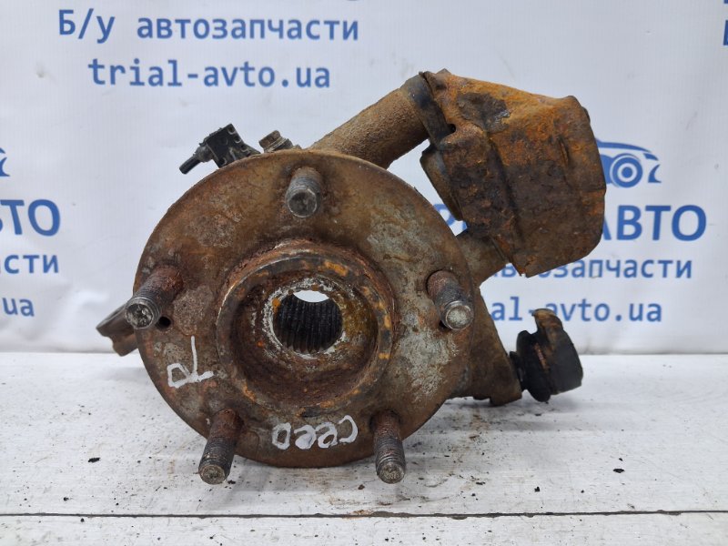 Кулак поворотный правый со ступицей Ceed 2006-2012 ED 1.6 diesel D4FB Кулак поворотный правый со ступицей Ceed 2006-2012 ED 1.6 diesel D4FB