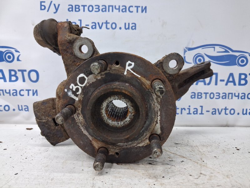 Кулак поворотный правый со ступицей I30 2007-2012 FD 1.6 diesel D4FB Кулак поворотный правый со ступицей I30 2007-2012 FD 1.6 diesel D4FB