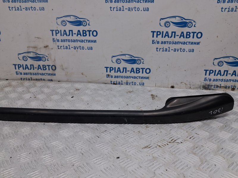 Рейлинг на крышу левый Hyundai I30 FD 1.6 diesel D4FB Рейлинг на крышу левый Hyundai I30 FD 1.6 diesel D4FB