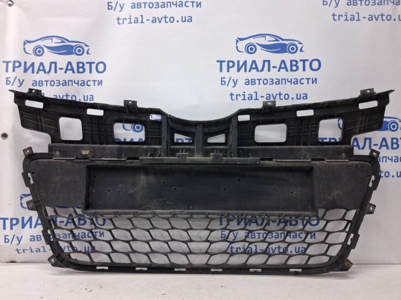 Решетка бампера центральная I30 2007-2012 FD 1.6 diesel D4FB Решетка бампера центральная I30 2007-2012 FD 1.6 diesel D4FB