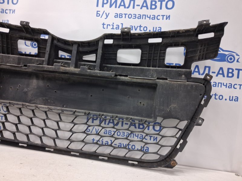 Решетка бампера центральная I30 2007-2012 FD 1.6 diesel D4FB Решетка бампера центральная I30 2007-2012 FD 1.6 diesel D4FB