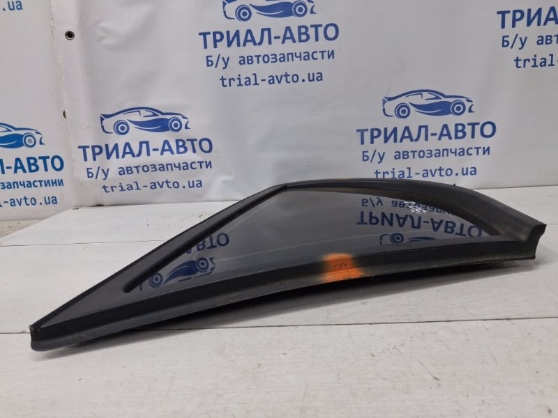 Стекло в кузов заднее левое Hyundai I30 FD 1.6 diesel D4FB Стекло в кузов заднее левое Hyundai I30 FD 1.6 diesel D4FB