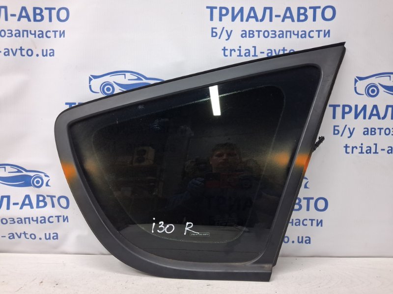 Запчасть стекло в кузов заднее правое Hyundai I30 2007-2012 FD 1.6 diesel D4FB 878202L110 Б/У Стекло в кузов заднее правое Hyundai I30 2007-2012 FD 1.6 diesel D4FB 878202L110 Б/У