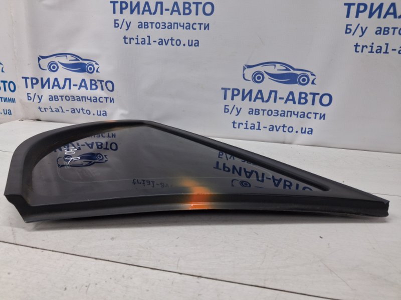 Стекло в кузов заднее правое Hyundai I30 FD 1.6 diesel D4FB Стекло в кузов заднее правое Hyundai I30 FD 1.6 diesel D4FB