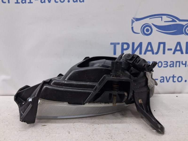 Фара противотуманная правая Hyundai I30 FD 1.6 diesel D4FB Фара противотуманная правая Hyundai I30 FD 1.6 diesel D4FB
